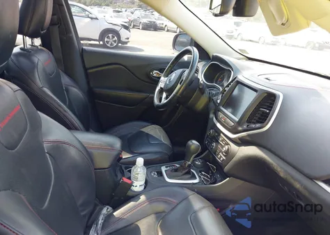 2015 Jeep Cherokee Trailhawk из США, поврежденный, VIN 1C4PJMBS6FW609682